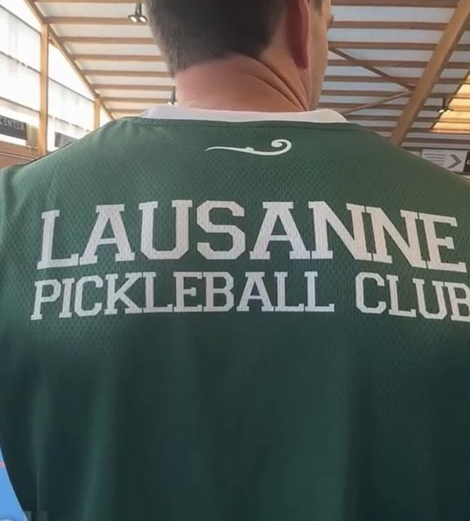 Maillot du Lausanne Pickleball Club, vu de dos.
